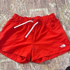 Women’s North Face board V shorts size S with pockets